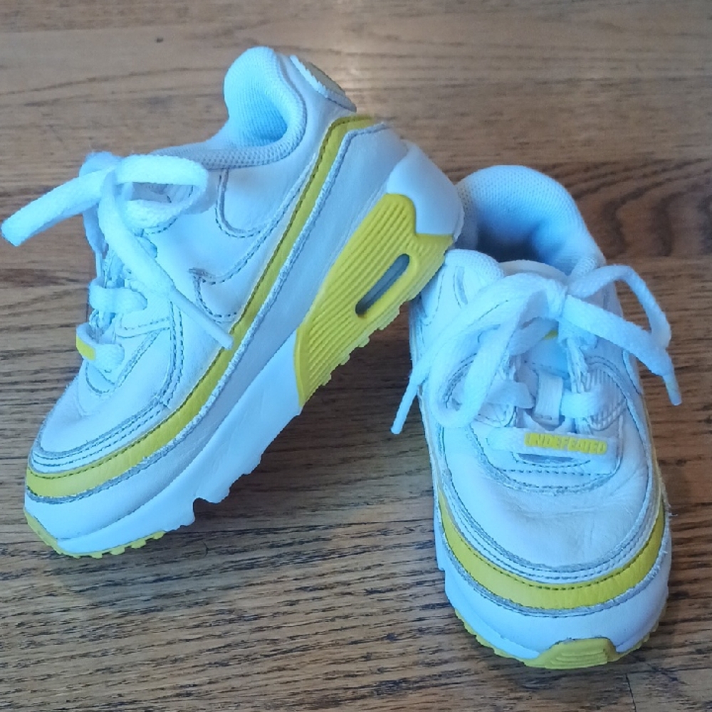 Nike Air Max 90 Undefeated, Toddler Size 5